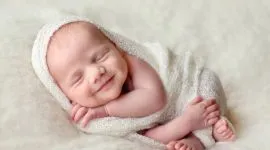 Xem ngày tốt sinh con 2/2020: Em bé chào đời mạnh khỏe